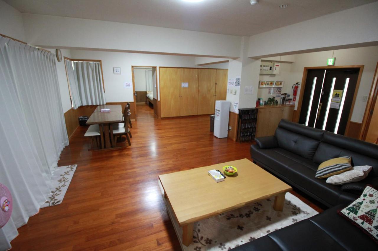 Utopia Mihama Chatan Extérieur photo